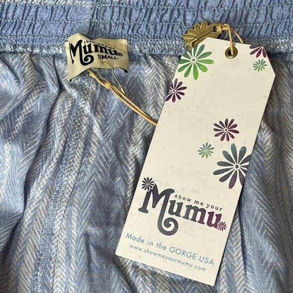 Show Me Your Mumu Serena Smocked Shorts Blue and White Size Small - Picture 3 of 7